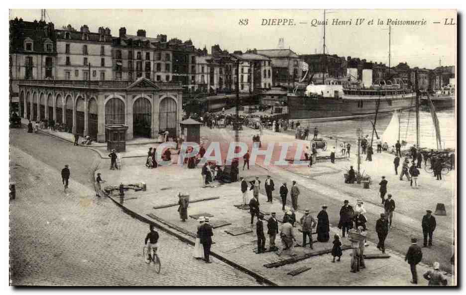 Dieppe - Quai Henri IV et la Poissonnerie - CPA 