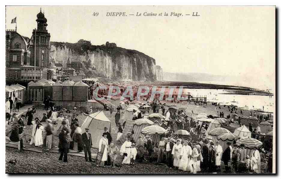 Dieppe - Le Casino et la Plage - CPA 