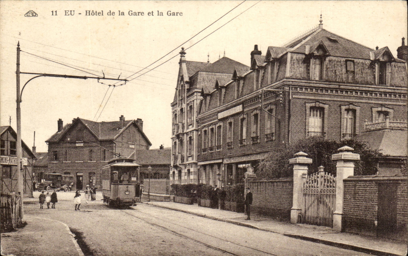 Eu - Hotel de la Gare et la Gare CPA 