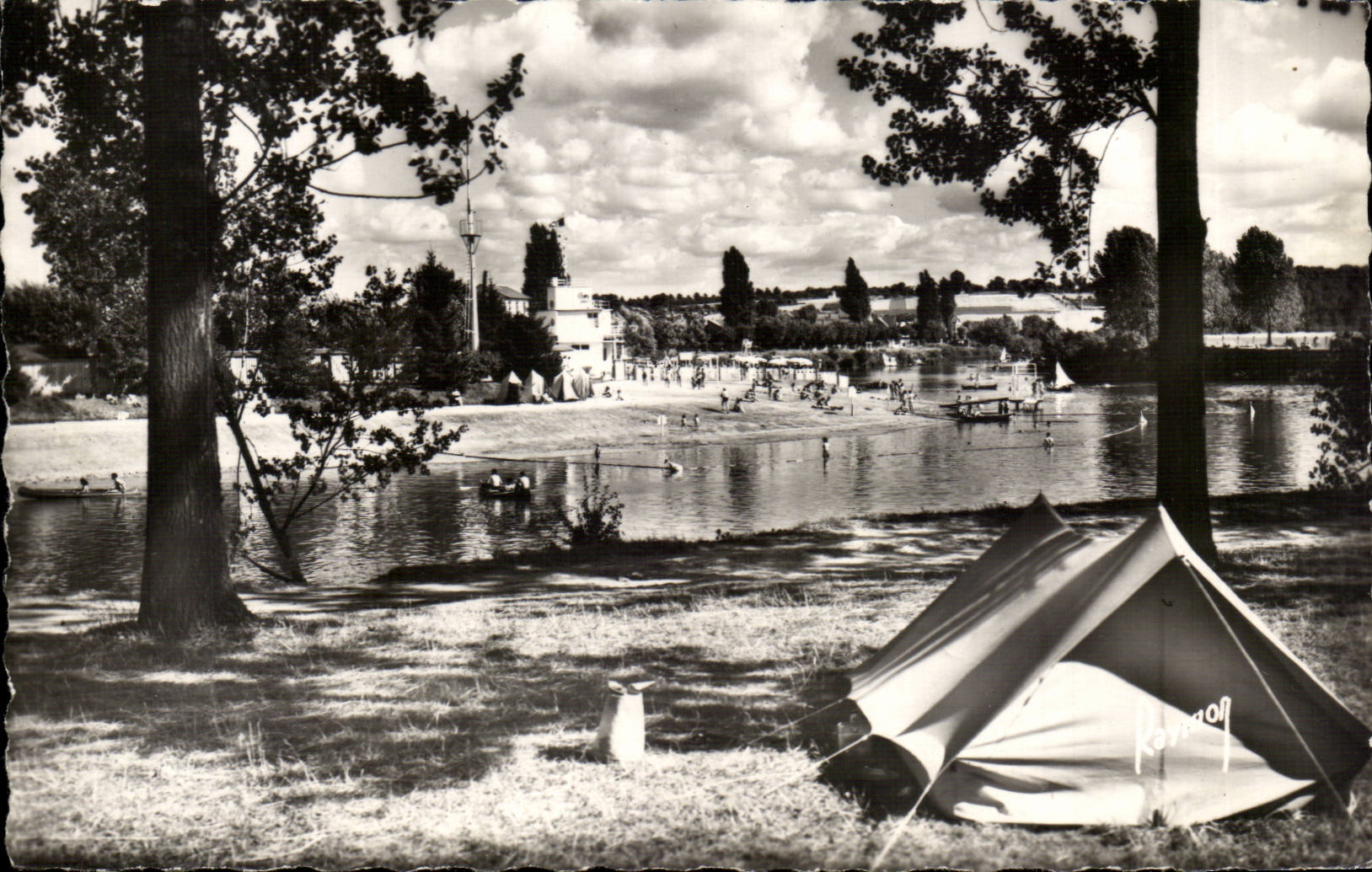Gournay - La Plage et le Camping - CPA 