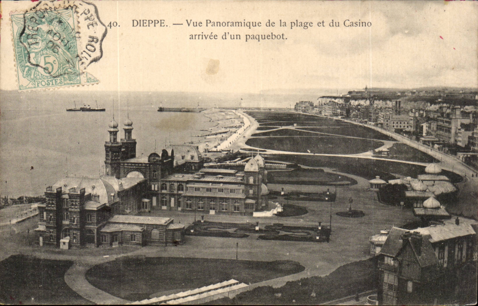 Dieppe - Vue Panoramique de la Plage et du Casino arrivee d'un paquebot - steamer - CPA 