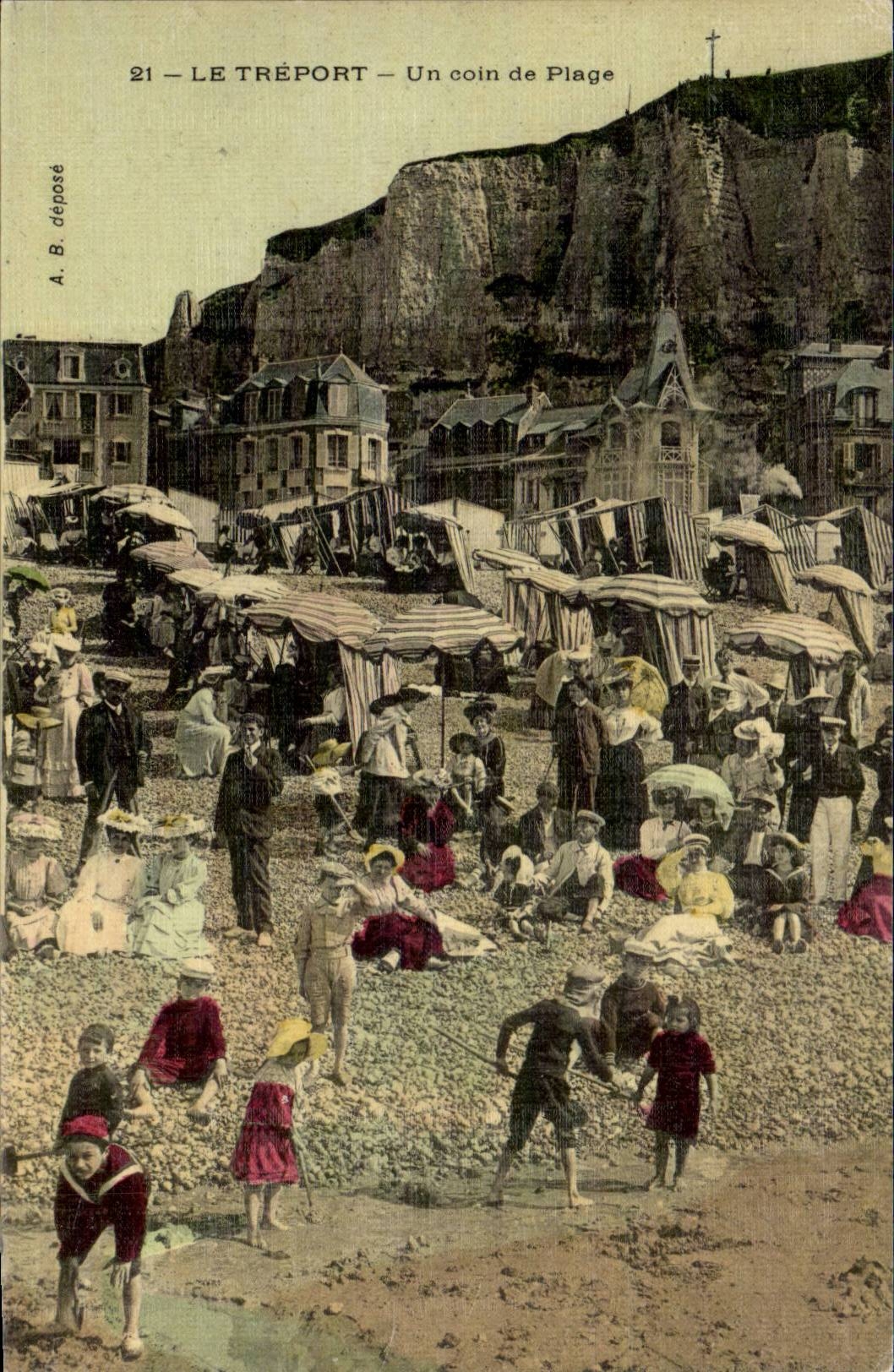 Le Treport - Un Coin de Plage - CPA 