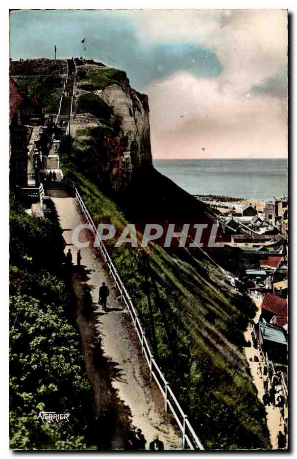 Le Treport - Les Escaliers d'acces aux Terrasses - CPA 