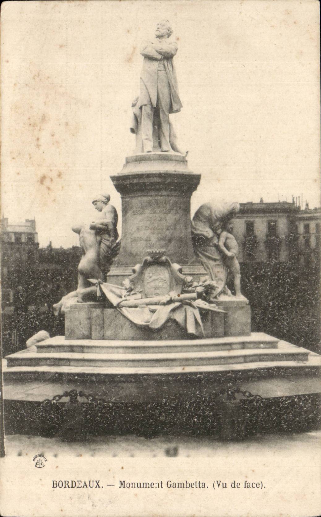 Bordeaux - Monument Gambetta CPA 