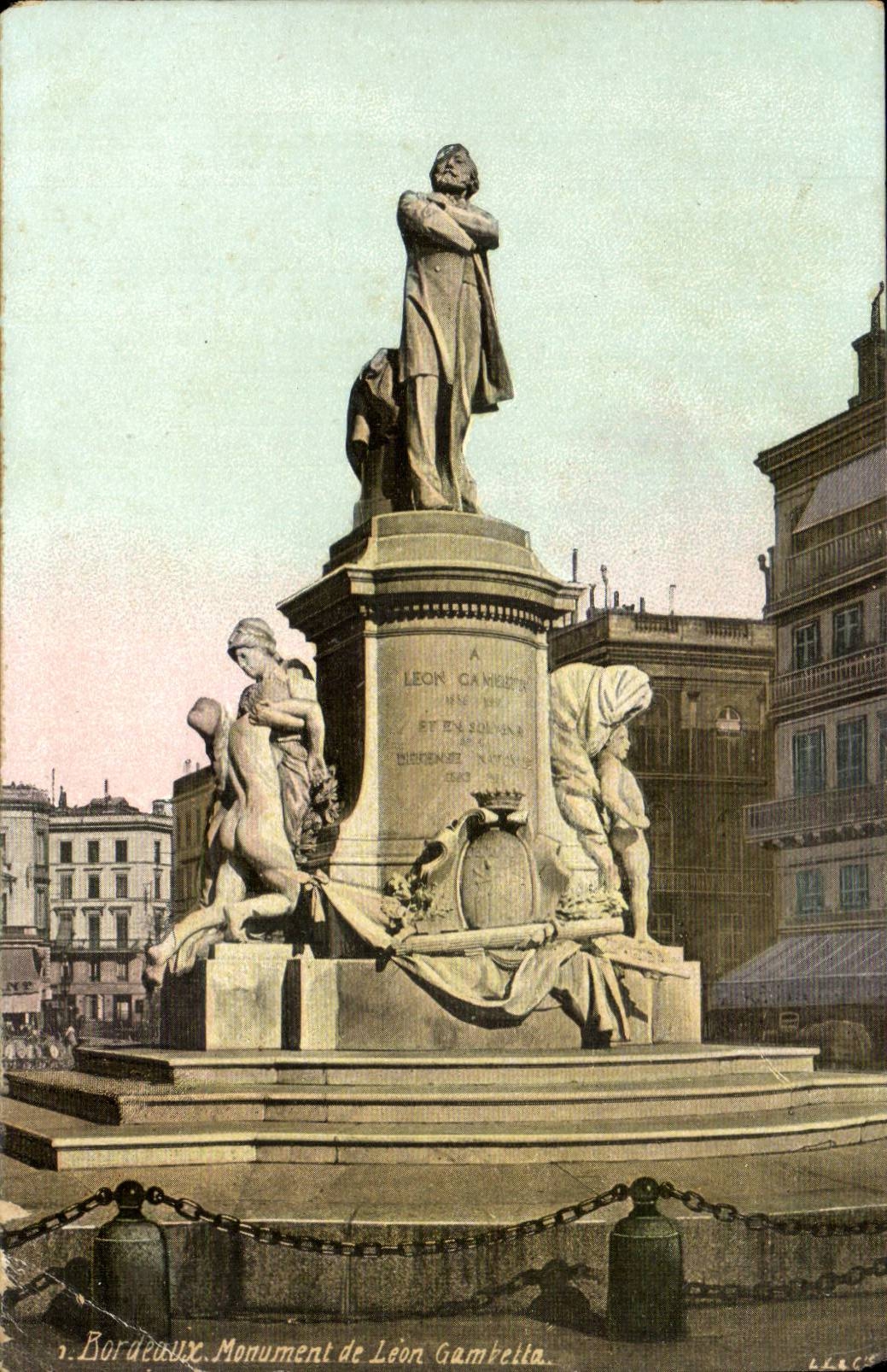Bordeaux - Monument de Leon Gambetta CPA 