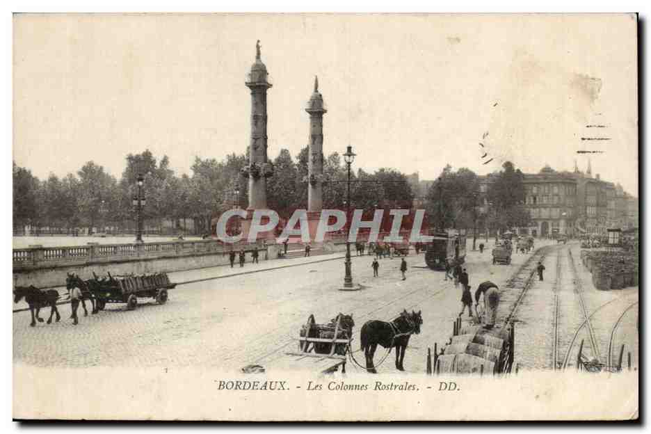 Bordeaux - Les Colonnes Rostrales - DD.