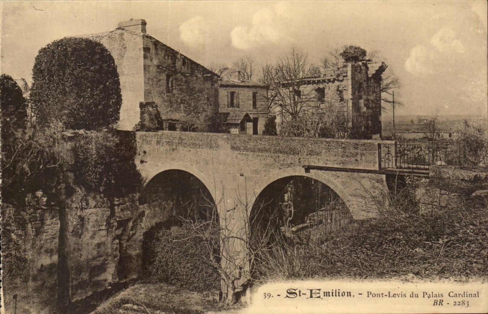 Saint Amilion cPA Pont levis du palais cardinal