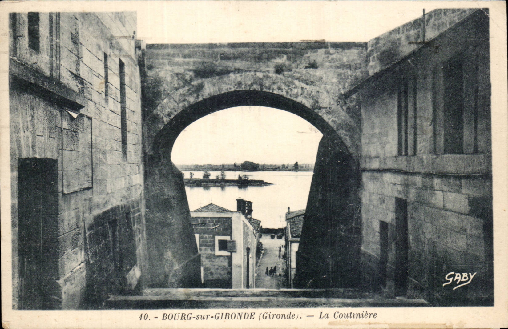 Bourg sur gironde cPA Le coutiniere