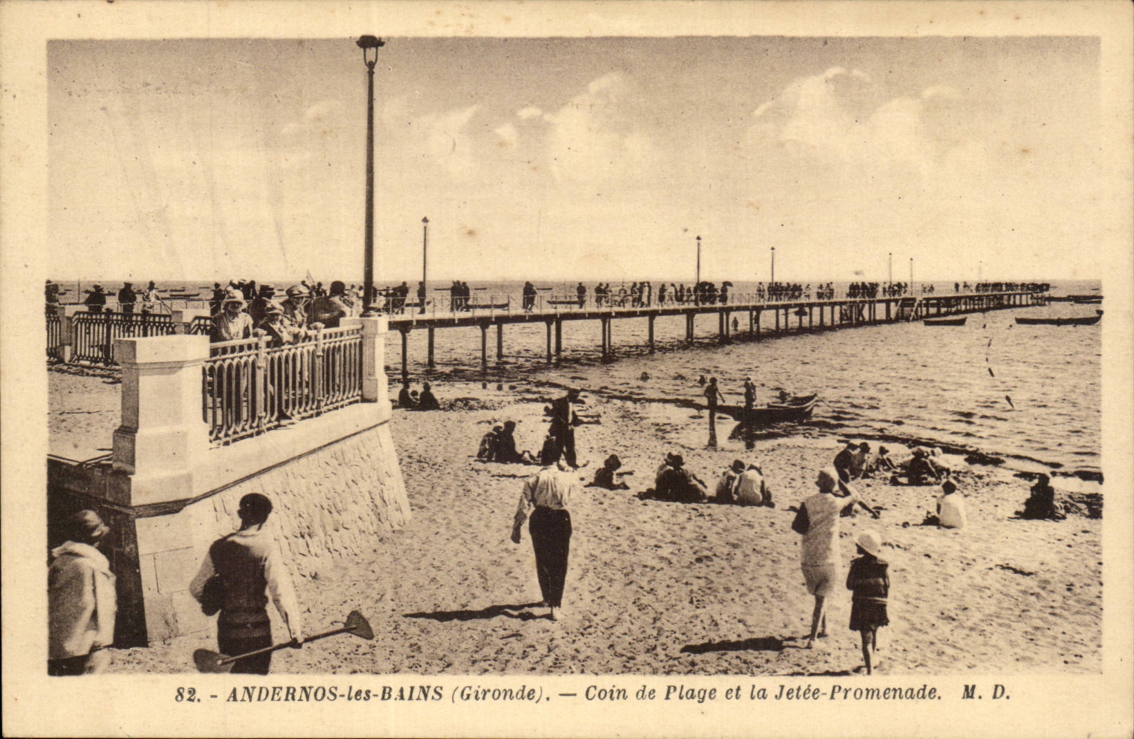 Andernos les Bains CPA Coin de la plage et la jetee promenade