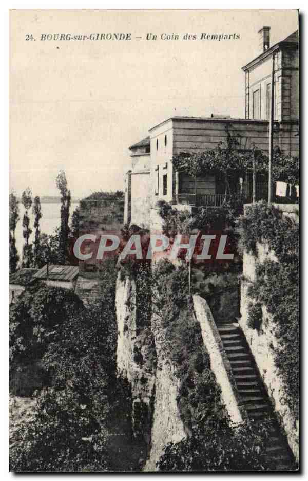 Bourg-sur-Gironde — Un Coin des Remparts — CPAPHIL n°24