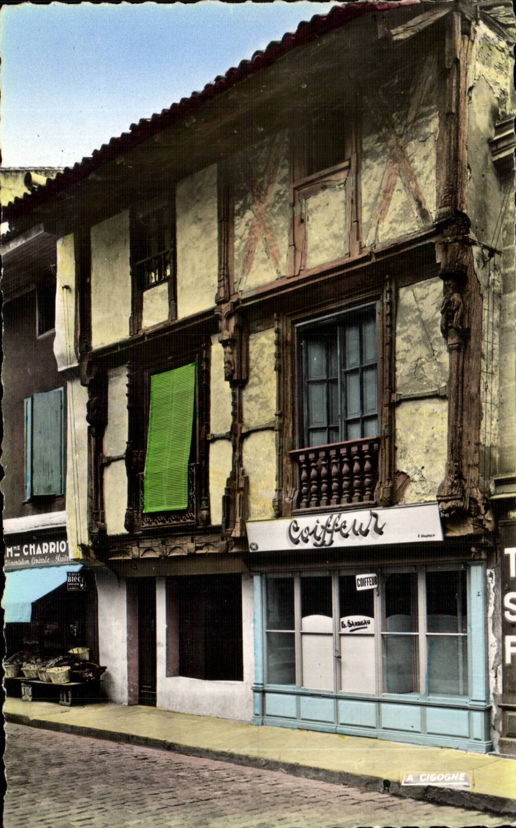 Sainte Foy la Grande CPM Vieilles maisons en bois sculpte
