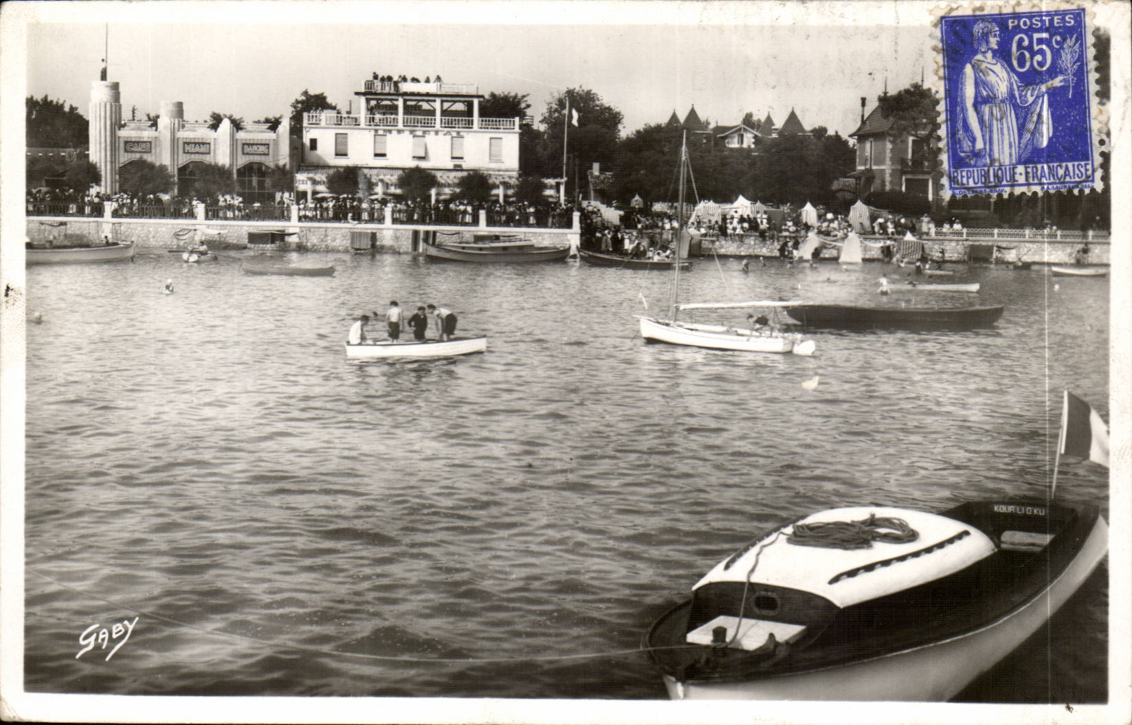 Andernos les Bains CPM Le bassin et les cafes