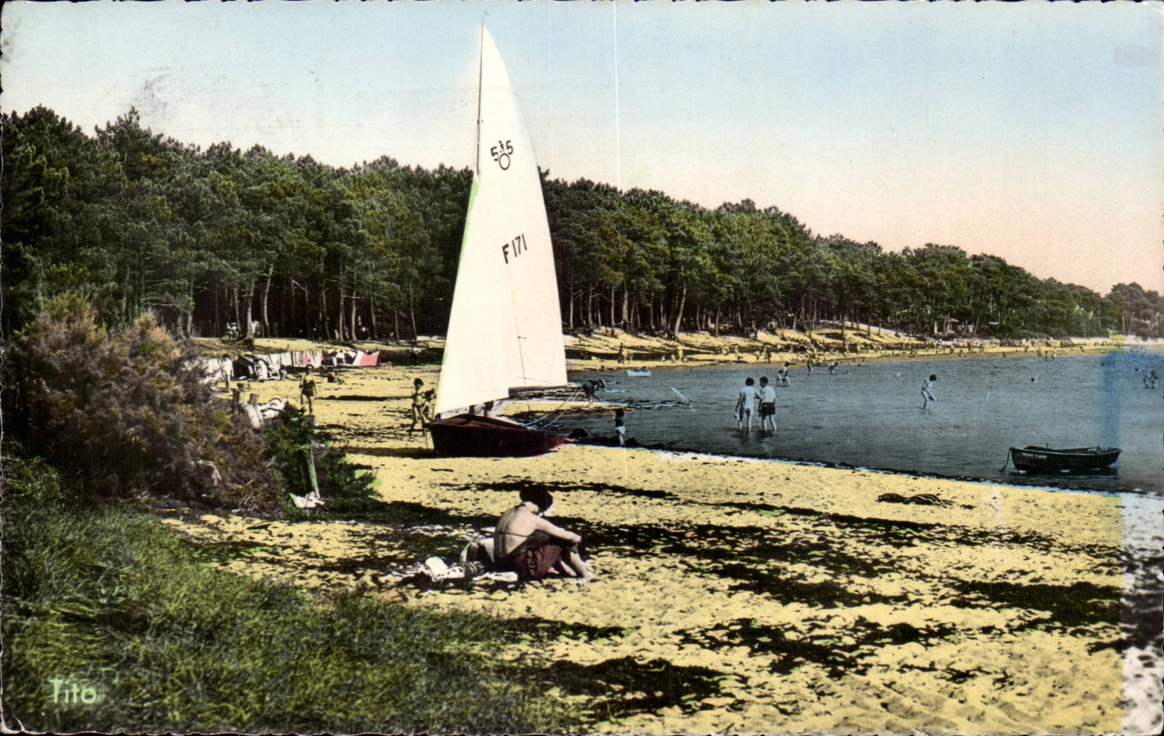 CPSM Andernos les Bains Le Mauret La plage devant le terrain de camping