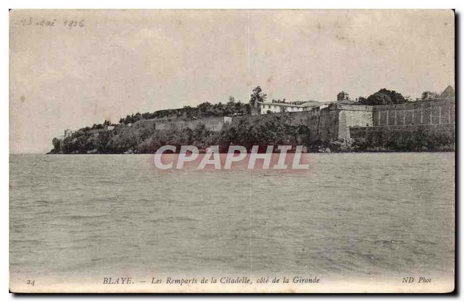 CPA Blaye Les remparts de la citadelle cote de la Gironde