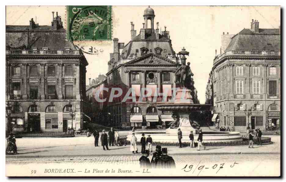 Bordeaux CPA La place de la Bourse (gendarmes)
