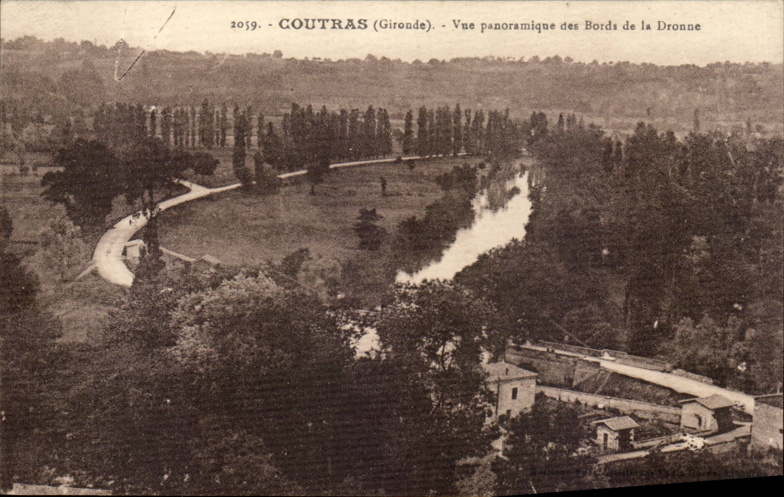 COUTRAS (Gironde) — Vue panoramique des Bords de la Dronne — éditeur non identifié, n° de série 2059