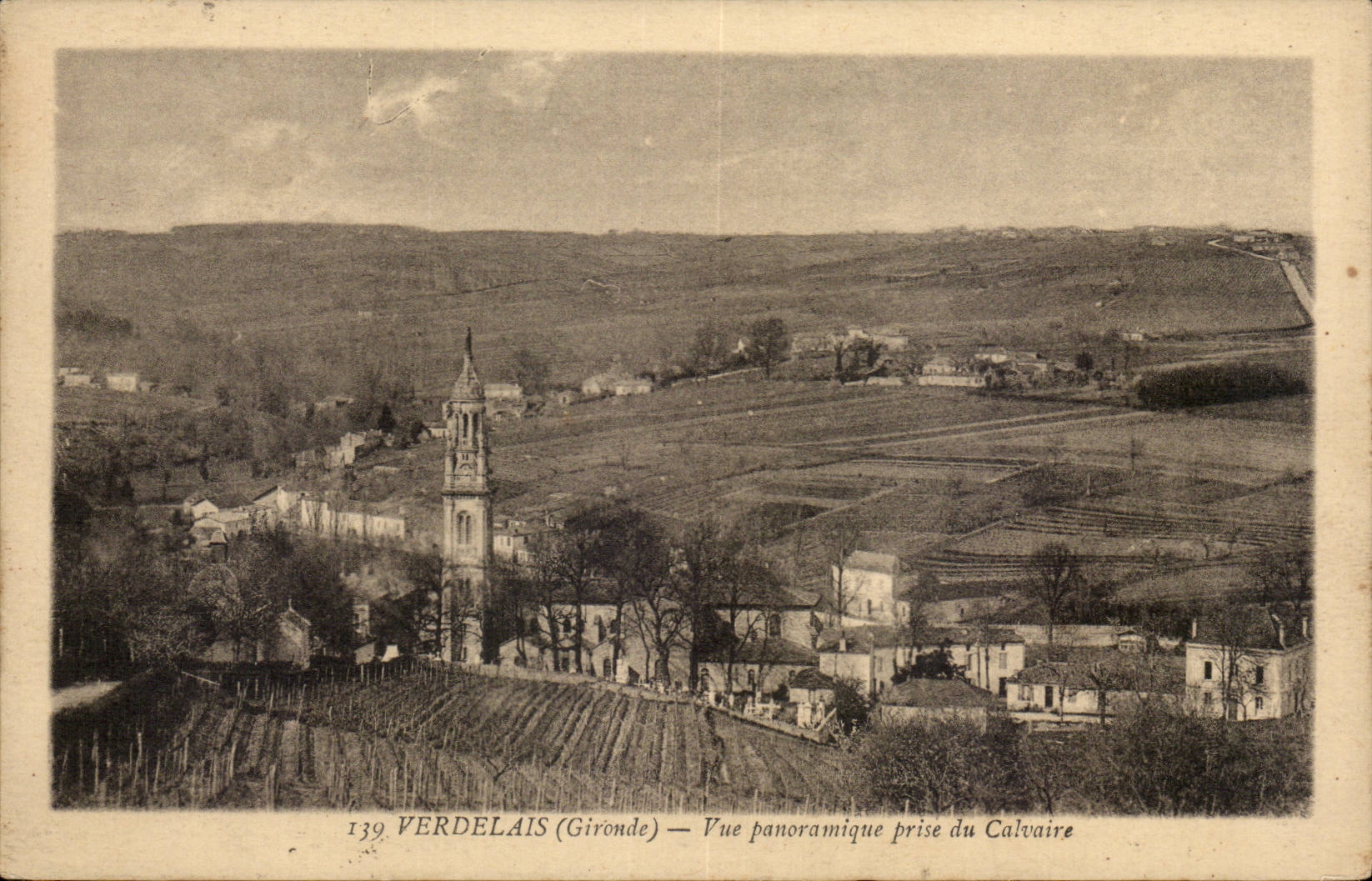 Verdelais CPA Vue panoramique prise du calvaire