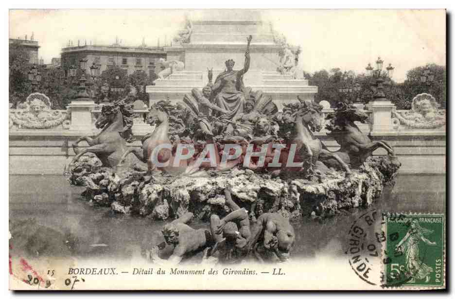 Bordeaux CPA Detail du monument des Girondins