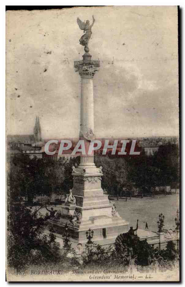 Bordeaux CPA Les colonnes rostrales