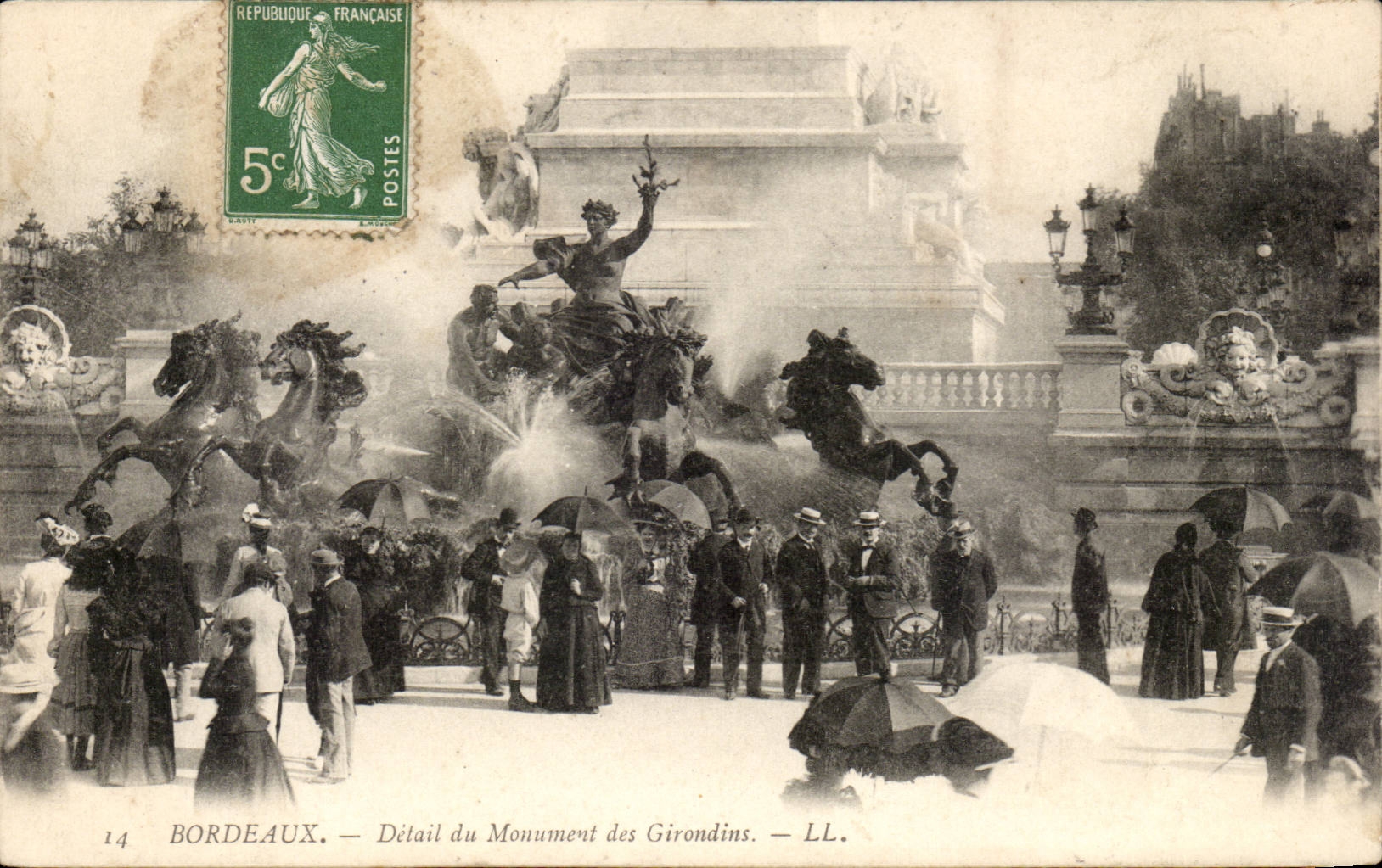 Bordeaux — Détail du Monument des Girondins — LL.