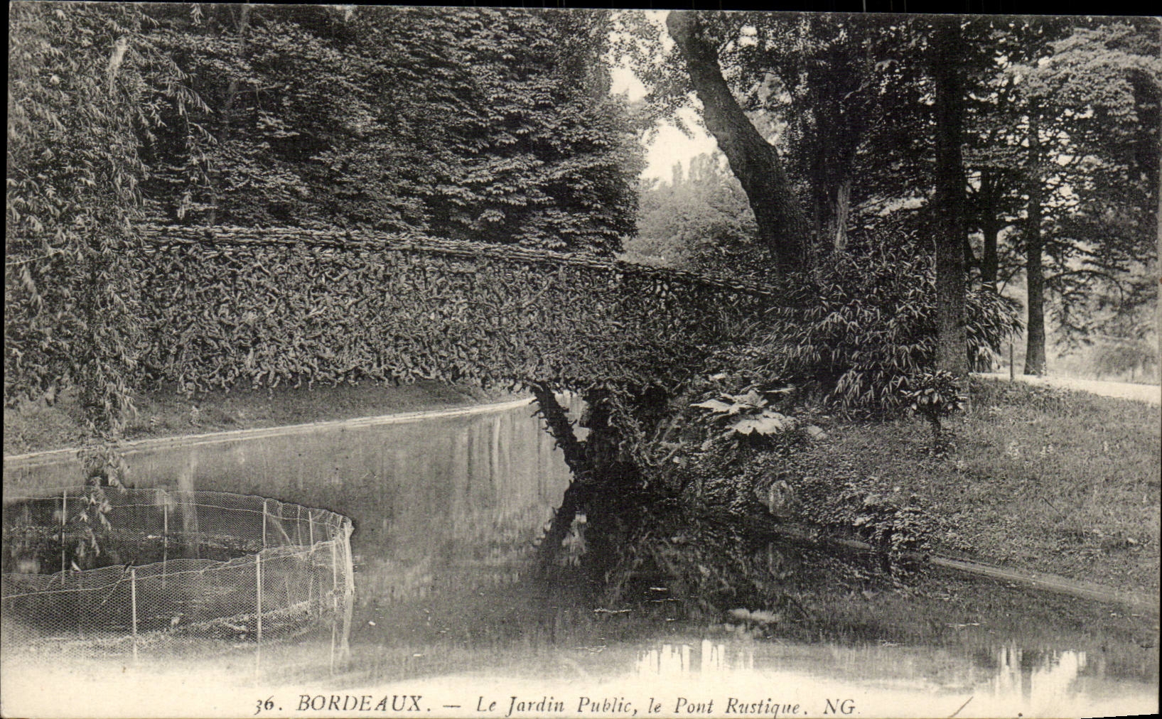 Bordeaux CPA Le jardin publique et le pont rustique
