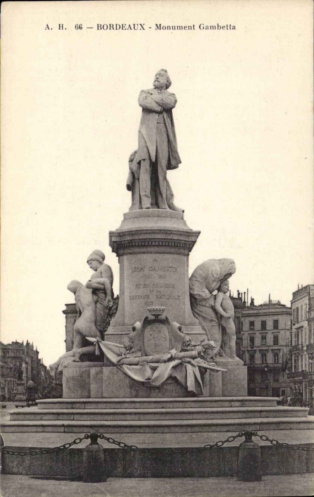 Bordeaux CPA Monument Gambetta