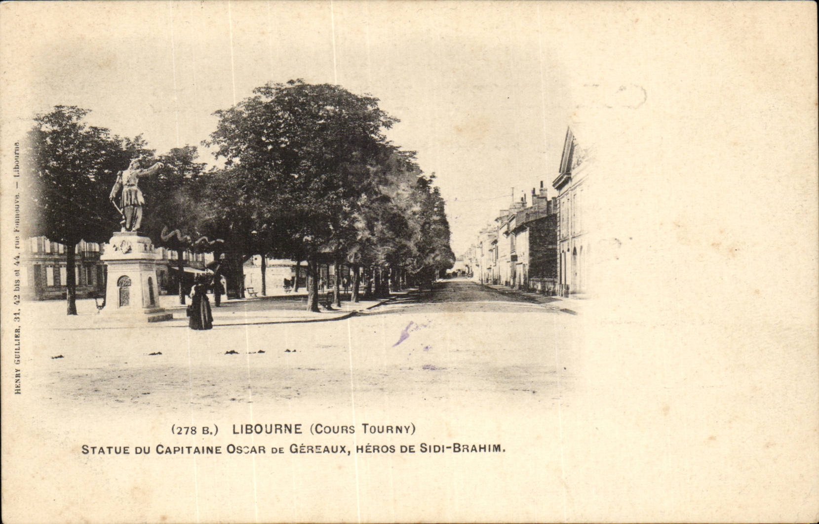 CPA Libourne Statue du capitaine Oscar de Gereaux heros de Sidi Brahim
