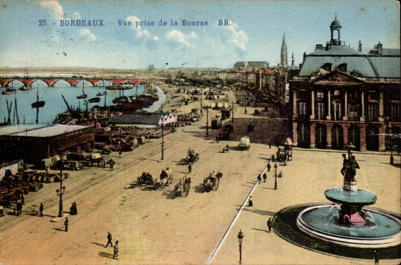 CPA Bordeaux Les colonnes rostrales