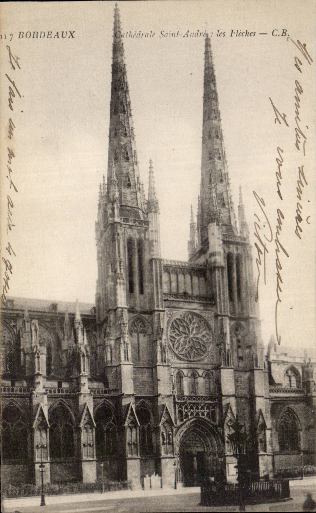 CPA Bordeaux Cathedrale Saint Andre Les fleches