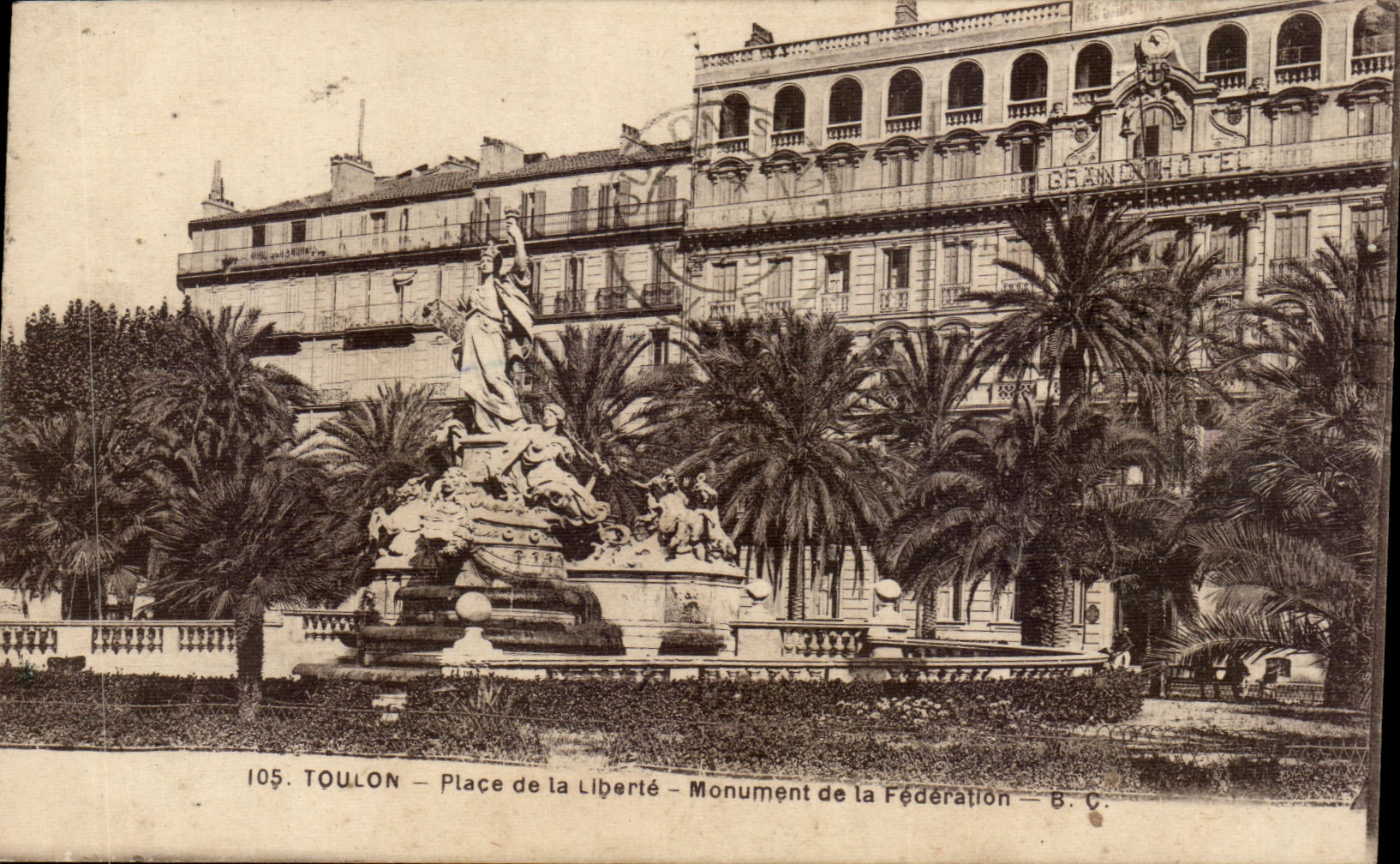 Toulon CPA place de la liberte Monument de la federation