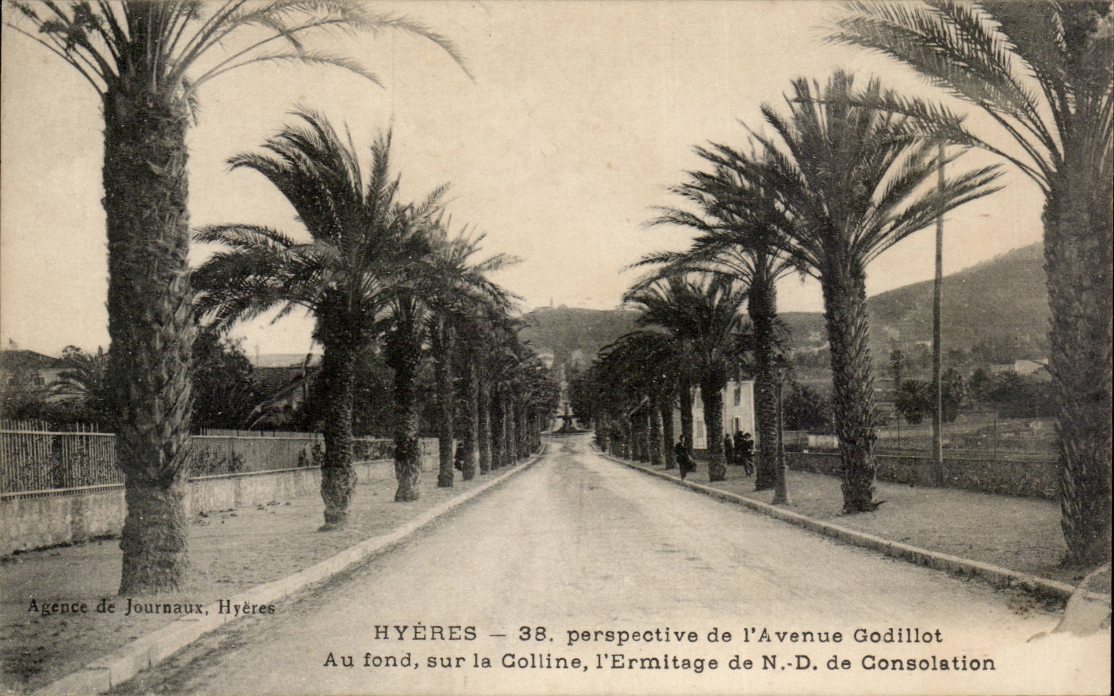 Hyères — 38. perspectief van de Avenue Godillot — Agence de Journaux, Hyères