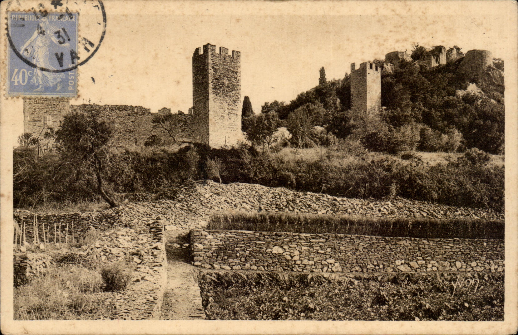 Hyères - Le Vieux Château — Éditions d'Art YVON, n°17/334