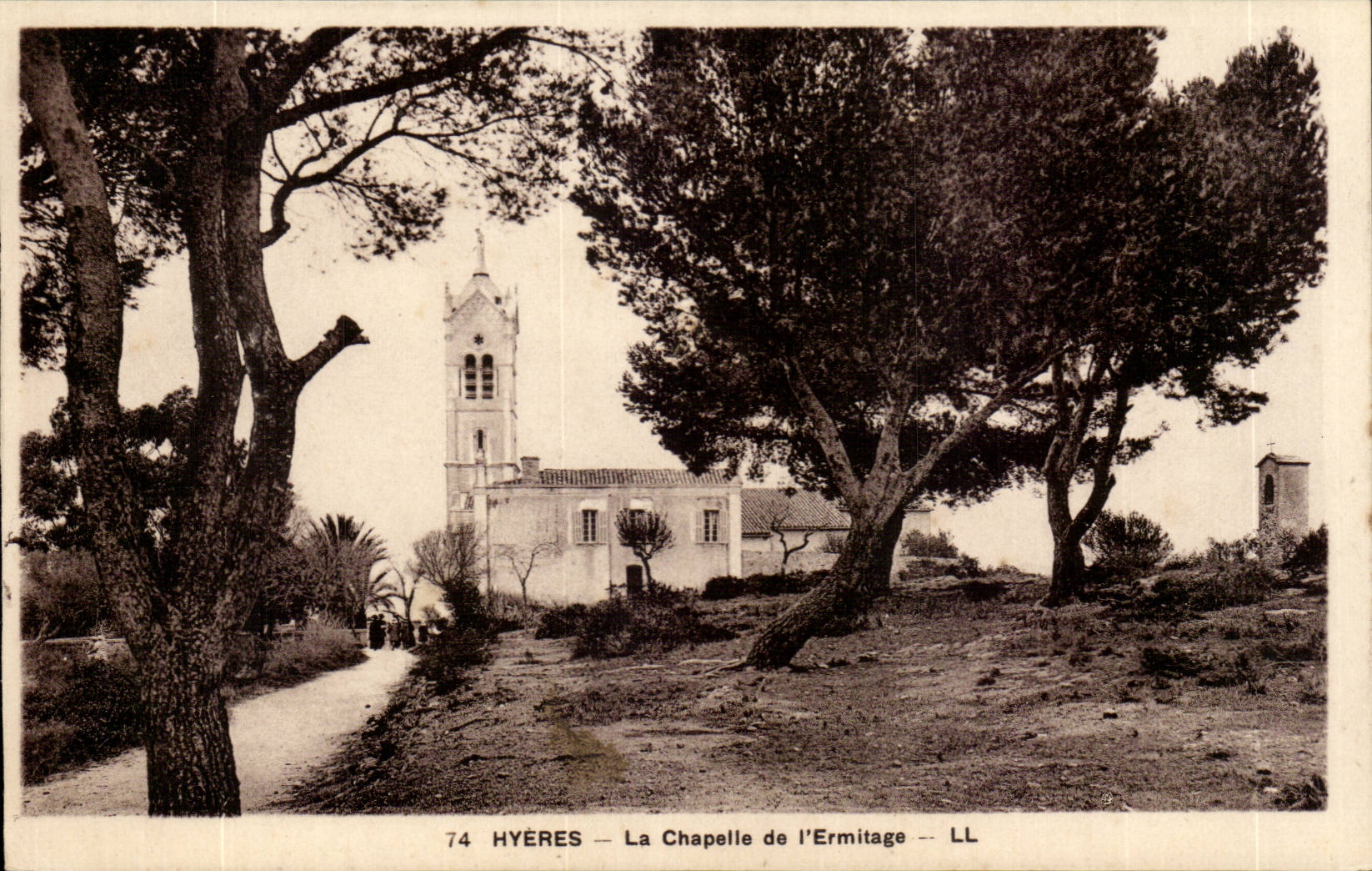 Hyères — La Chapelle de l'Ermitage — LL