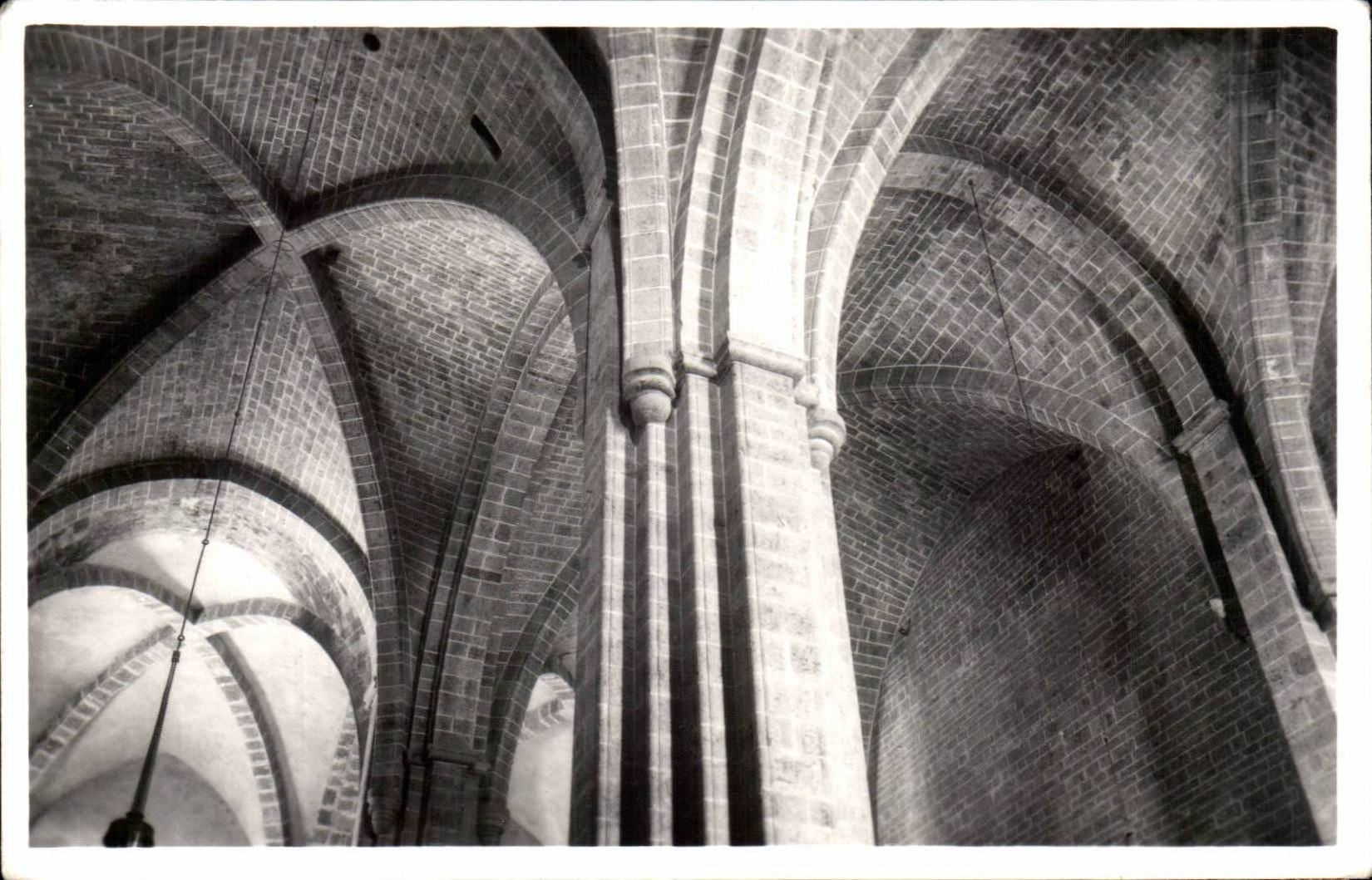 Sollies Ville CPM Les voutes de l'eglise