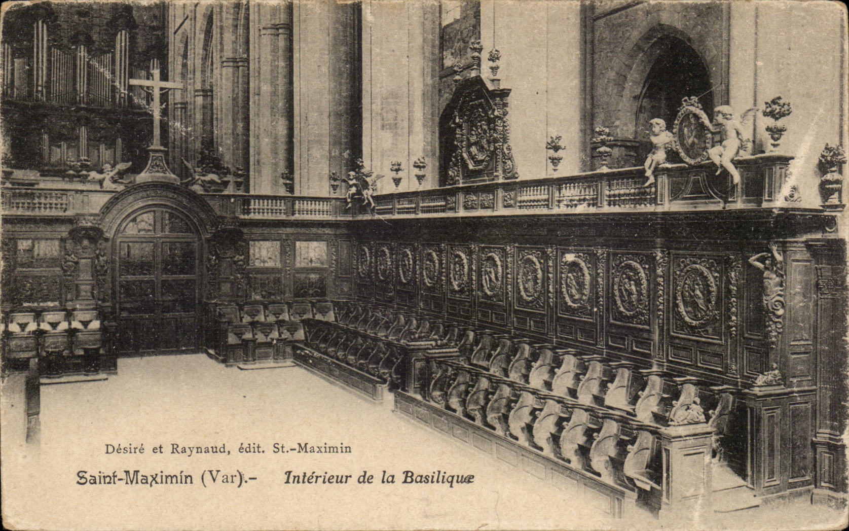 CPA Saint Maximin Interieur de la basilique