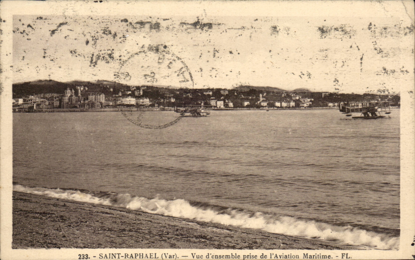 Saint-Raphaël (Var) — Vue d'ensemble prise de l'Aviation Maritime — FL. — N° 233