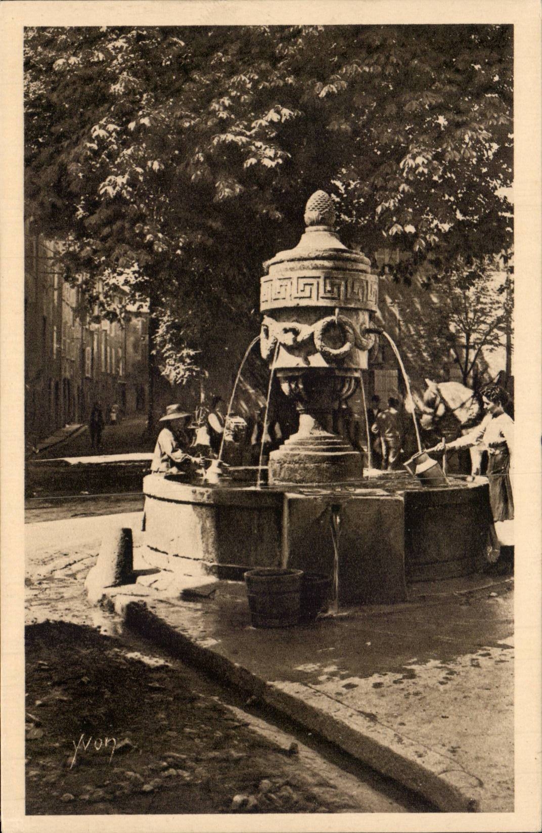 Vieille Fontaine à Tourves — Paysages et Pierres de Provence — Édition d'Art YVON