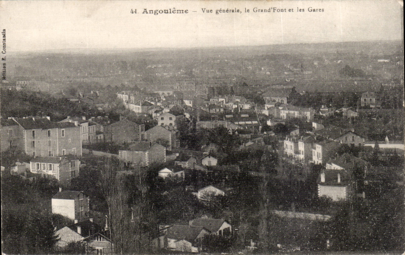 Angoulême — Vue générale, le Grand'Font et les Gares — Édition E. Constantin, n°44