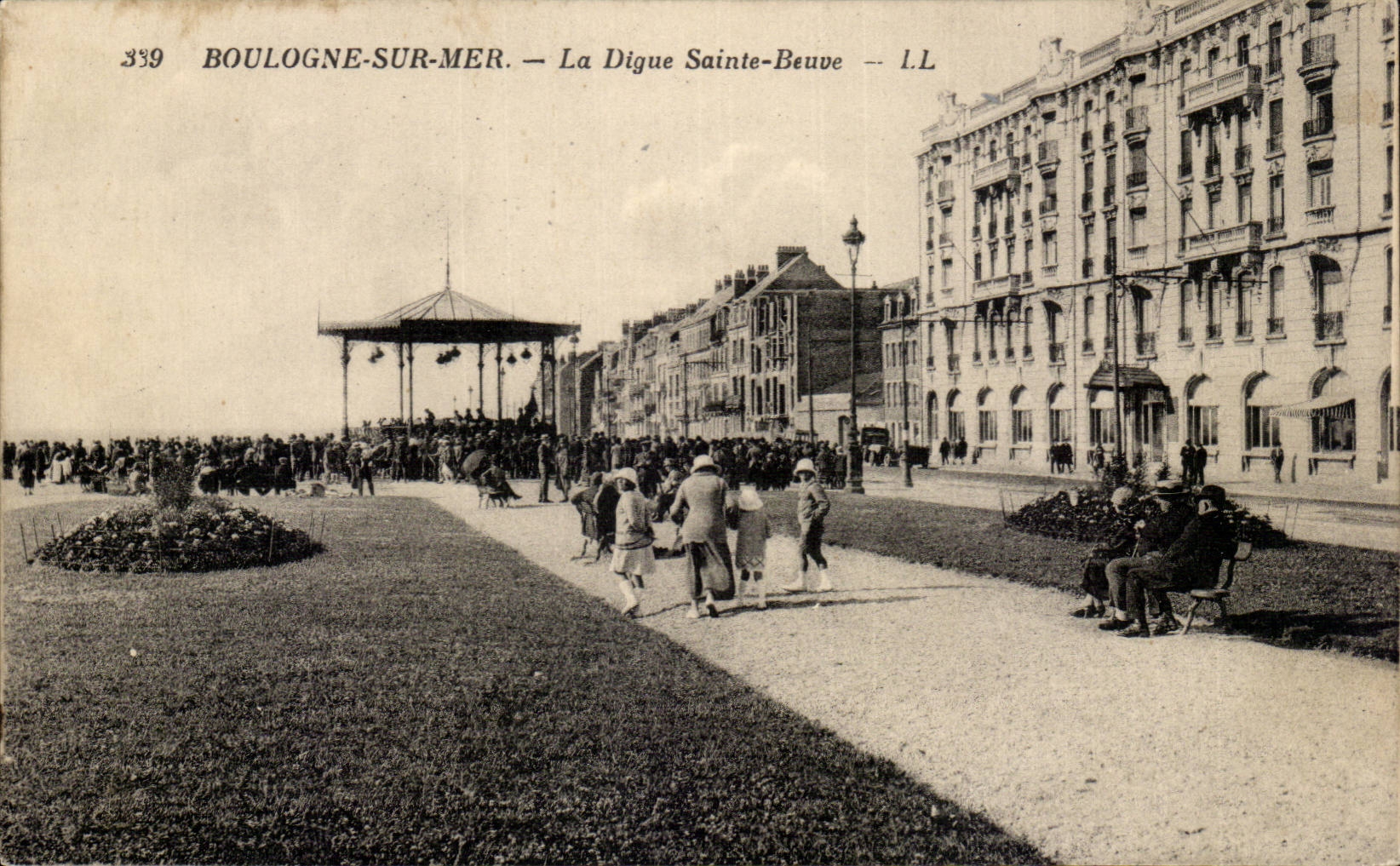 Boulogne-sur-Mer — La Digue Sainte-Beuve — I.L. — n° 339