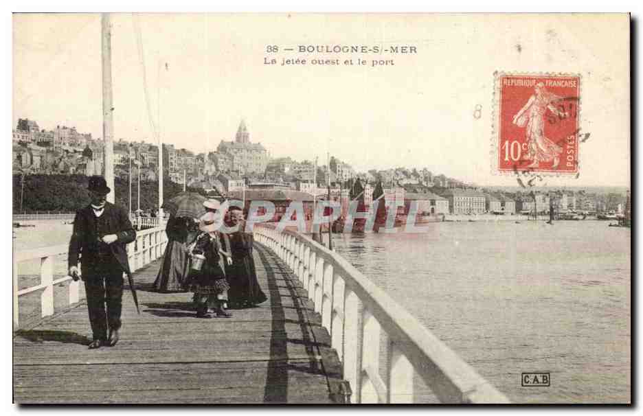 Boulogne-sur-Mer — La jetée ouest et le port — C.A.B.