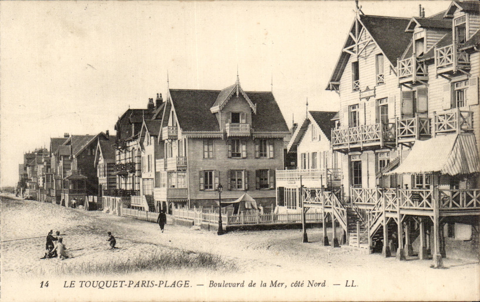 Le Touquet-Paris-Plage — Boulevard de la Mer, côté Nord — LL. n°14