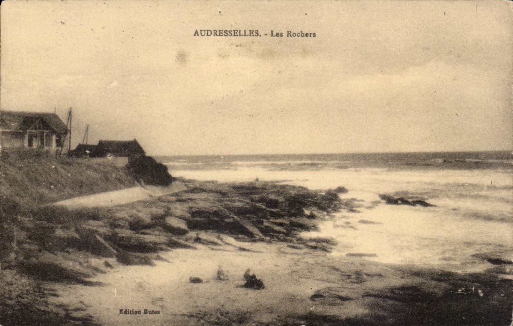 Audressellles - Les Rochers CPA 