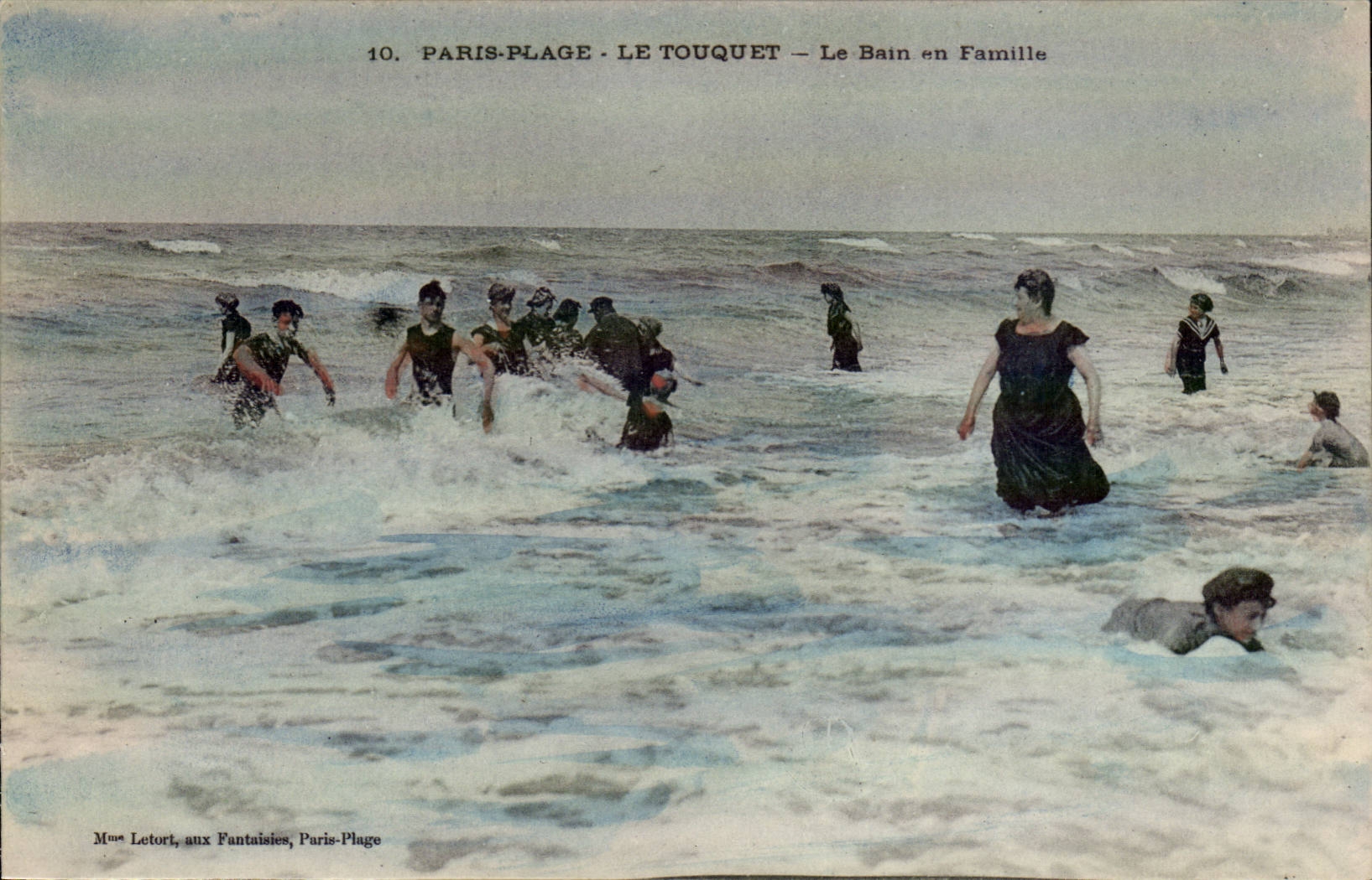 Le Touquet Paris Plage - Le Bain en Famille - CPA 
