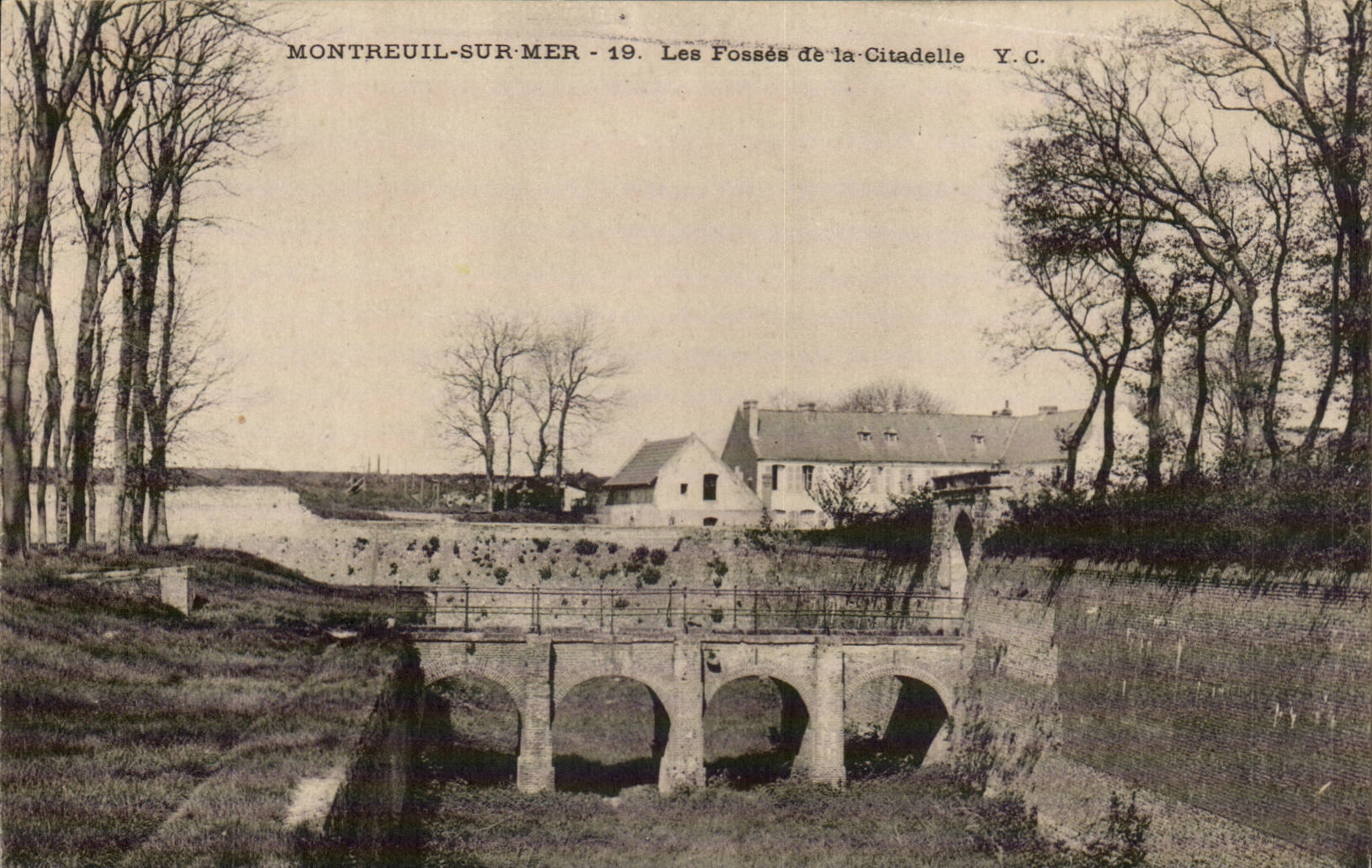 Montreuil sur Mer - Les Fosses de la Citadelle - CPA 