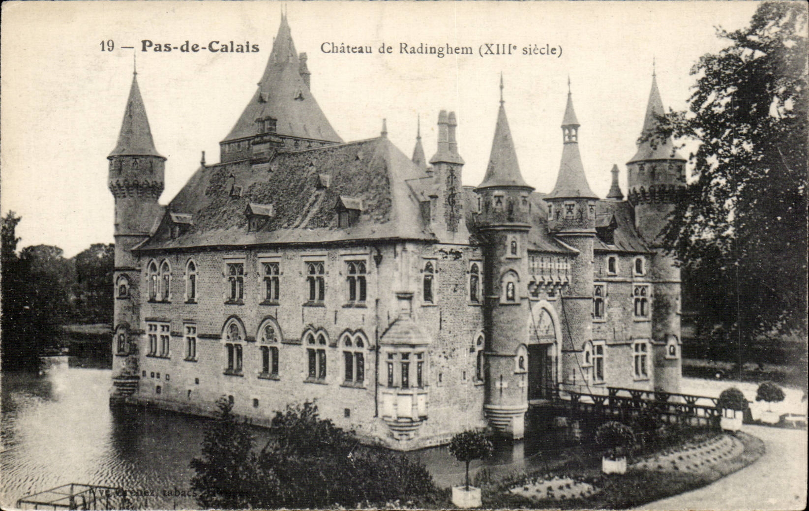 Château de Radinghem — XIIIIe siècle — Éditeur : Varennez tabacs