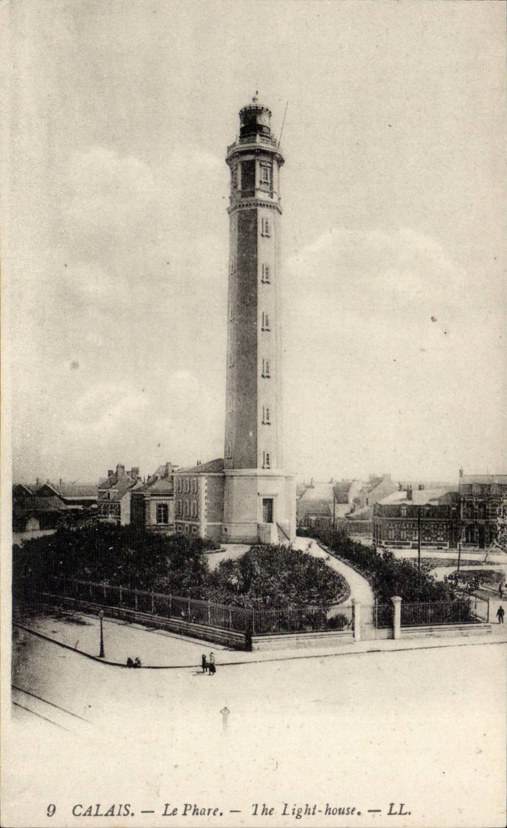 Calais - Le Phare - lighthouse CPA 