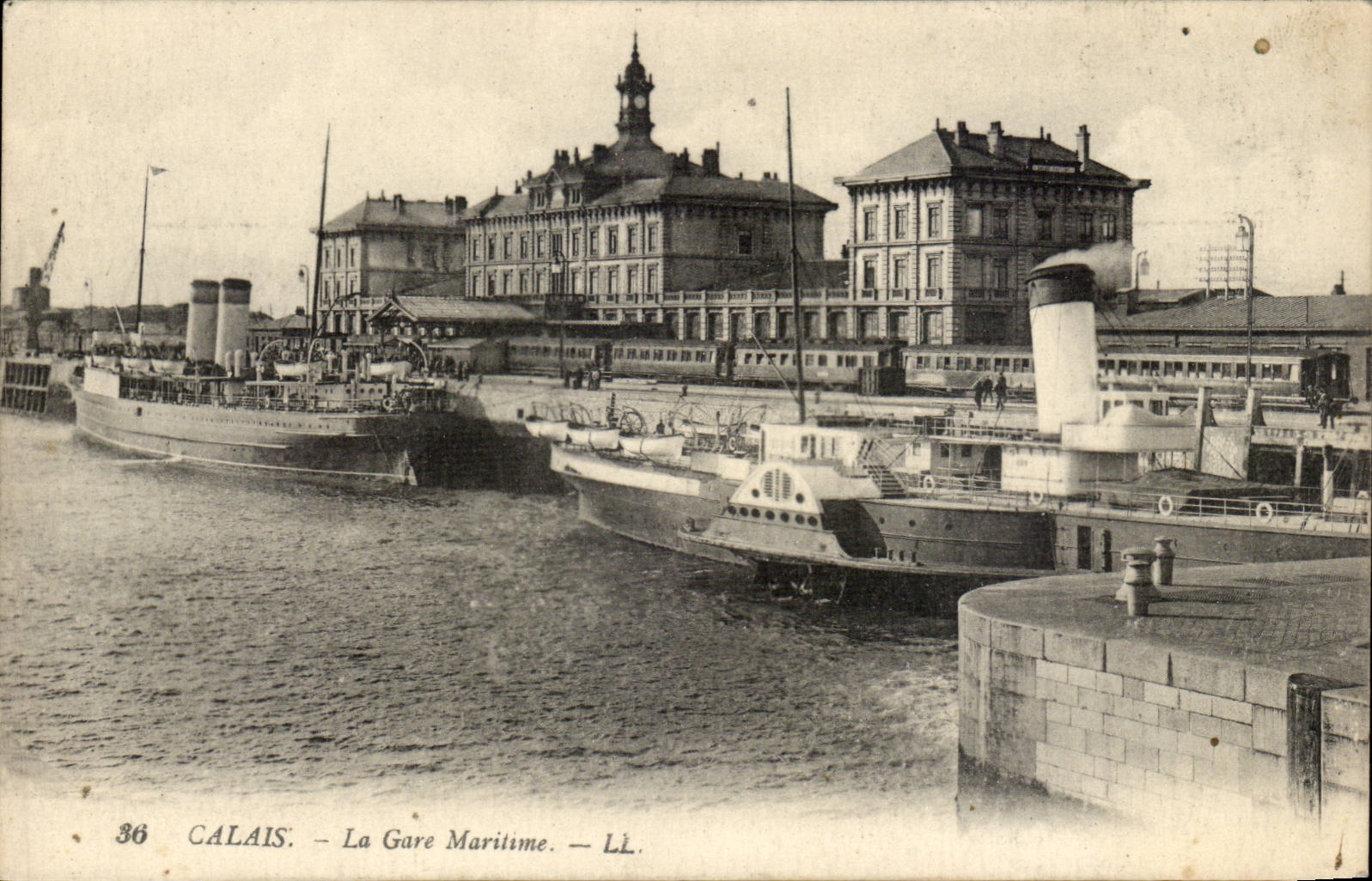 Calais — La Gare Maritime — L.L. — n°36