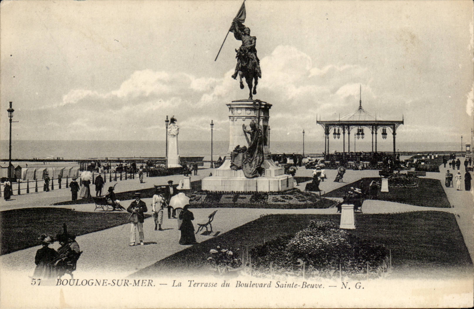 Boulogne-sur-Mer — La Terrasse du Boulevard Sainte-Beuve — N.G.