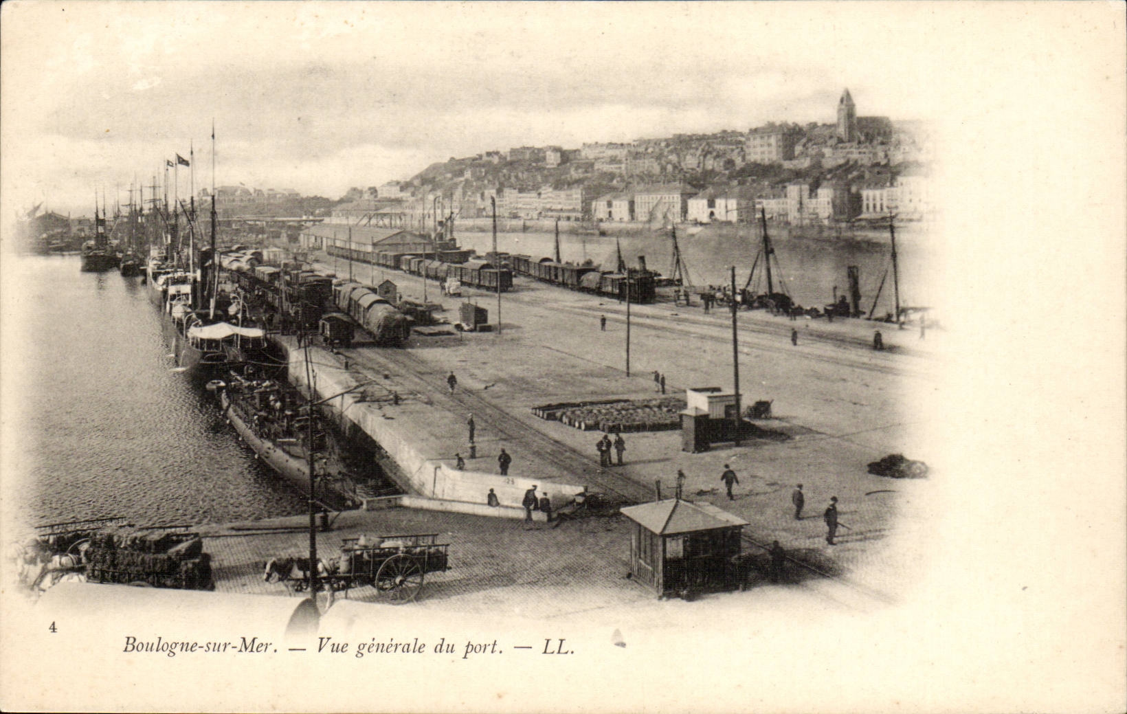 Boulogne sur Mer - Vue Generale du Port CPA (sousmarin submarine)
