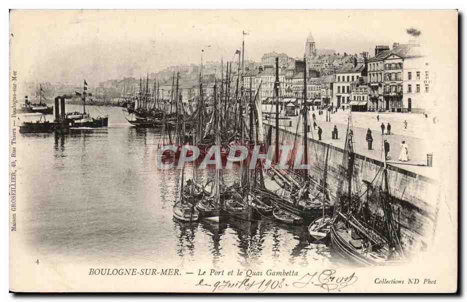 Boulogne sur Mer - Le Port et le Quai Gambetta CPA 